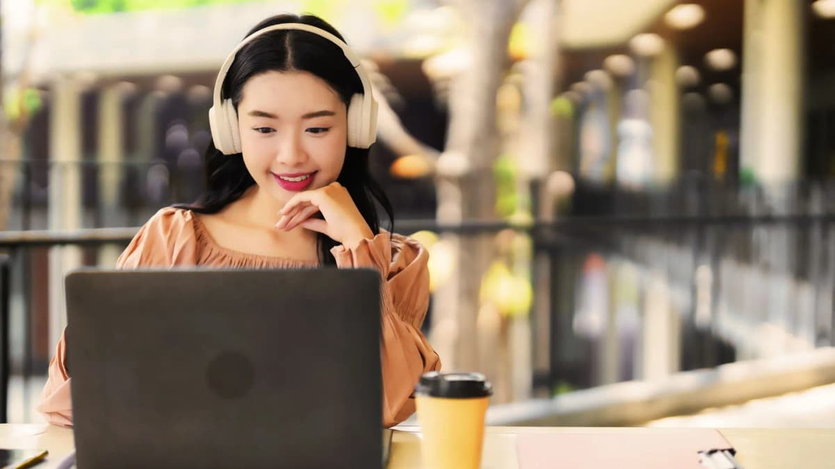 Can Students Freelance in the UAE?